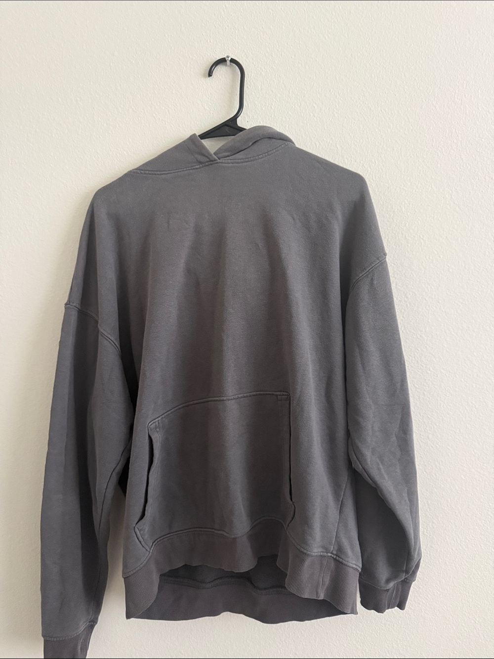 No Boundaries Women's Charcoal Gray Crewneck Hoodie